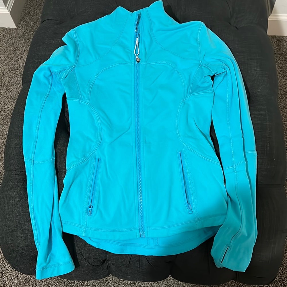Lulu lemon Robin egg blue jacket size 4-6